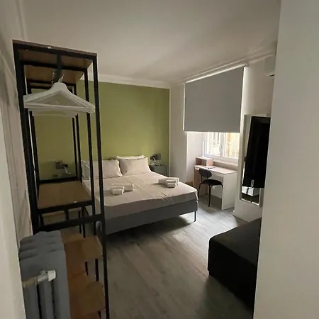 Must Be The Place Konukevi