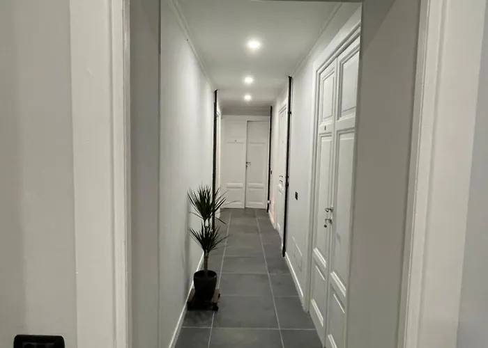 Must Be The Place Konukevi